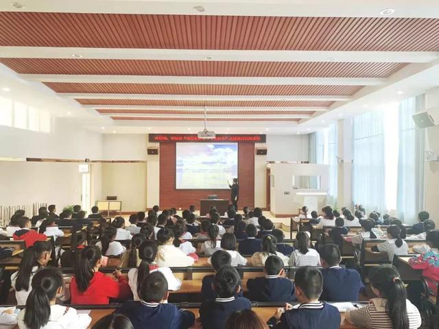 云团·州市丨共青团大理州委开展“节水护水保护洱海”主题宣传教育活动