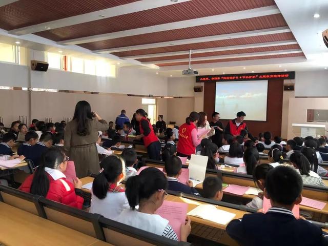 云团·州市丨共青团大理州委开展“节水护水保护洱海”主题宣传教育活动