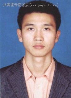 王春贵,汉族,1978年7月生,云南师范大学2003届体育教育专业毕业生,现任云南省布尔科技文化传播有限公司总经理。
