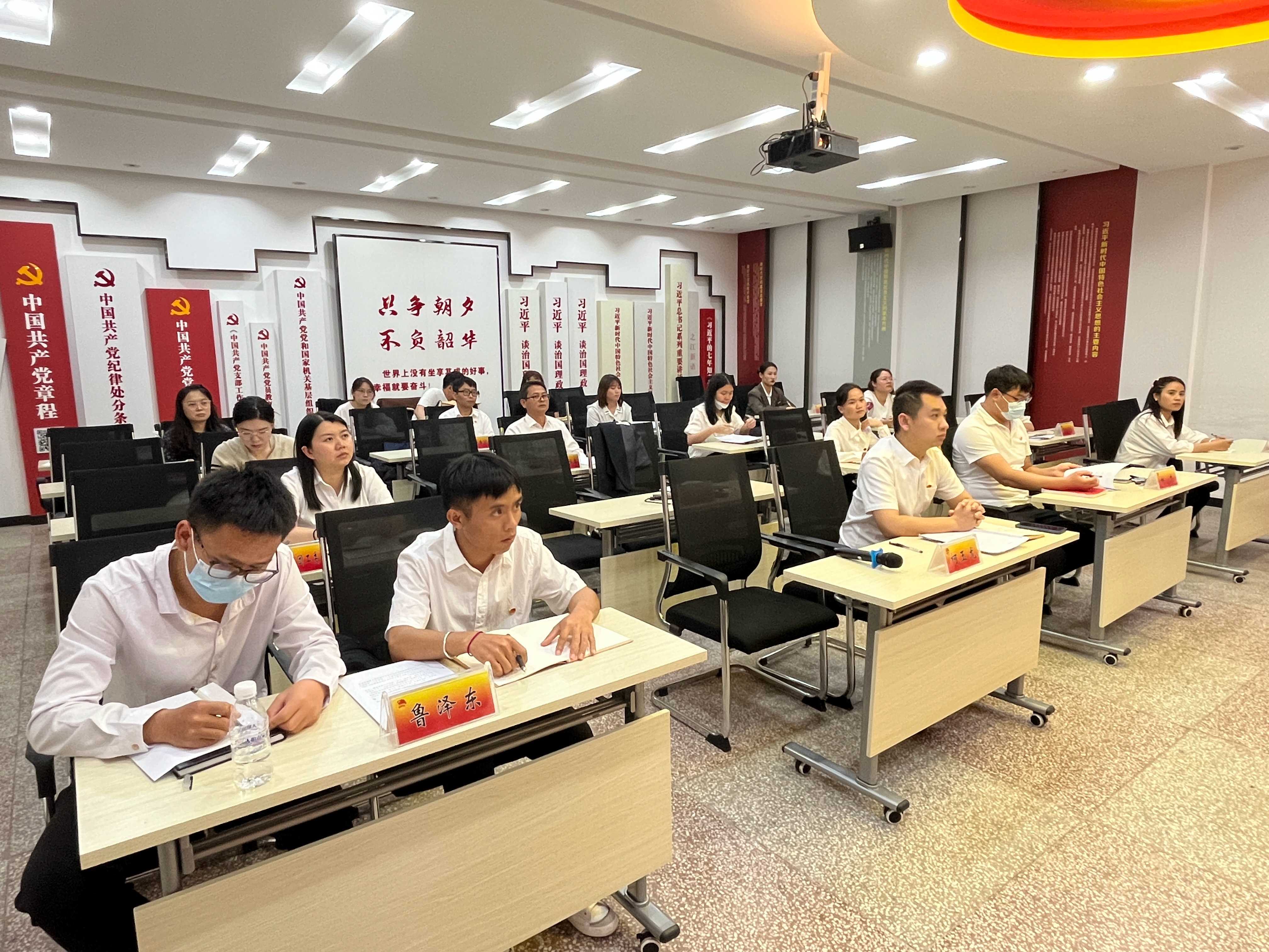 团县委对乡镇街道团委书记的年度述职评议考核_副本.jpg